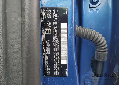 2017 Volvo S60 R Design z USA, uszkodzony, nr VIN YV149MTS7H2438651